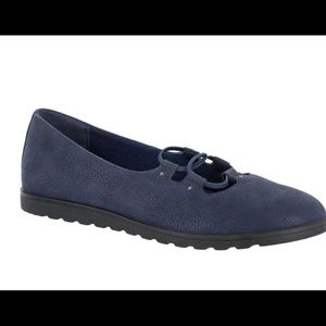New! Easy Street Comfort Wave-Effie (Navy) Sz 11